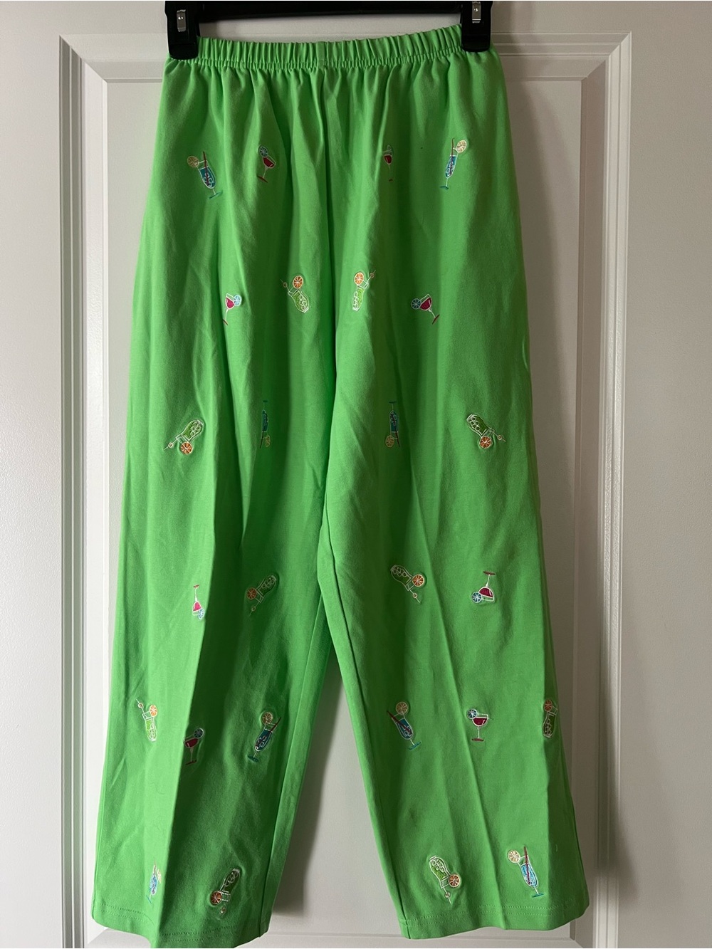 Quacker Factory Lime Green Drink Emroidered Crops